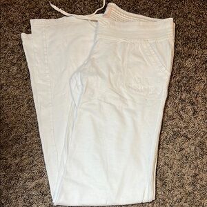 Gilly Hicks White casual pants
